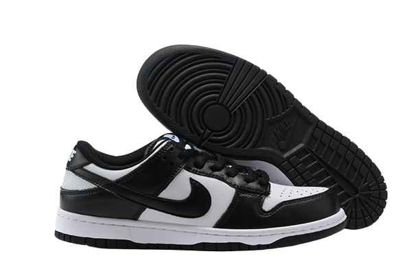 Dunk Low SB 'Panda'