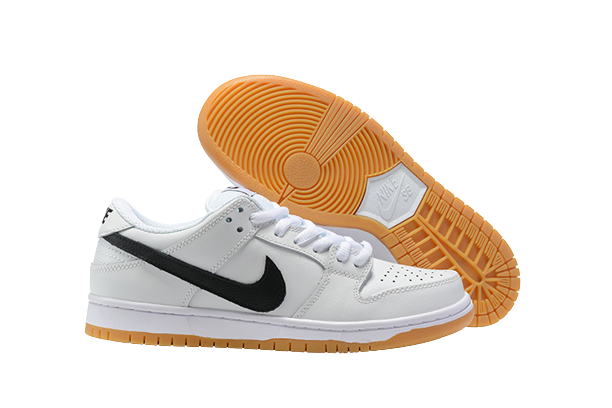 Dunk Low SB 'White Gum'